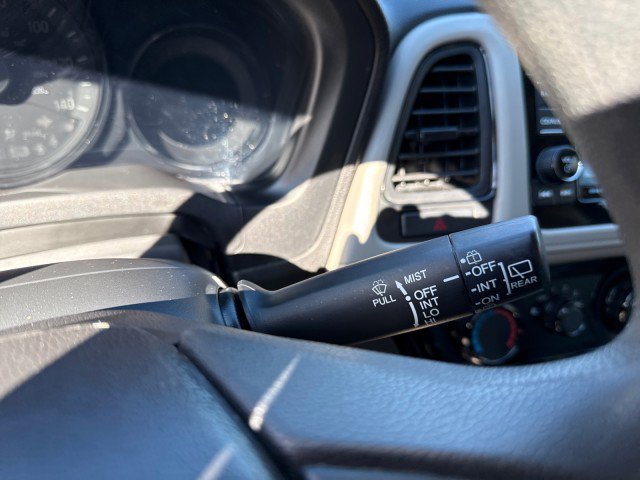 Used 2018 Honda HR-V LX image 23