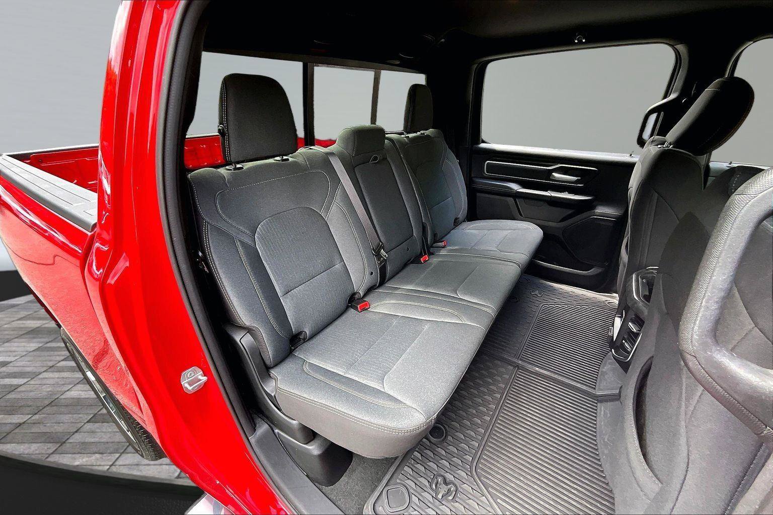 Used 2022 RAM 1500 Big Horn AWD/4WD image 29
