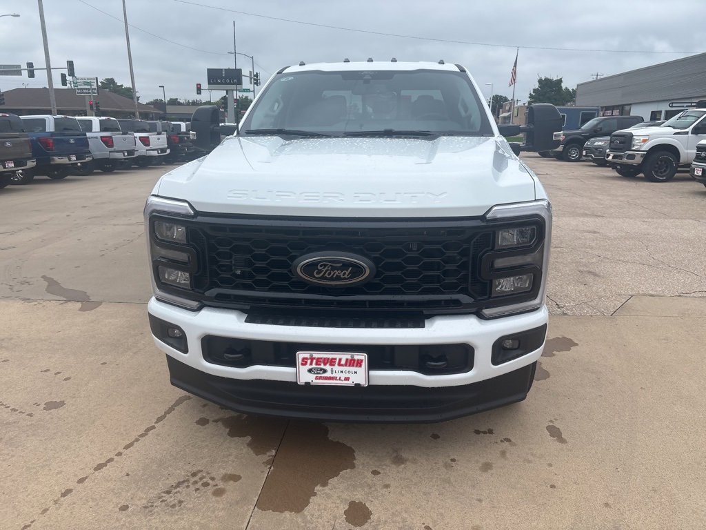 New 2025 Ford F250 Lariat w/ Black Appearance Package image 3
