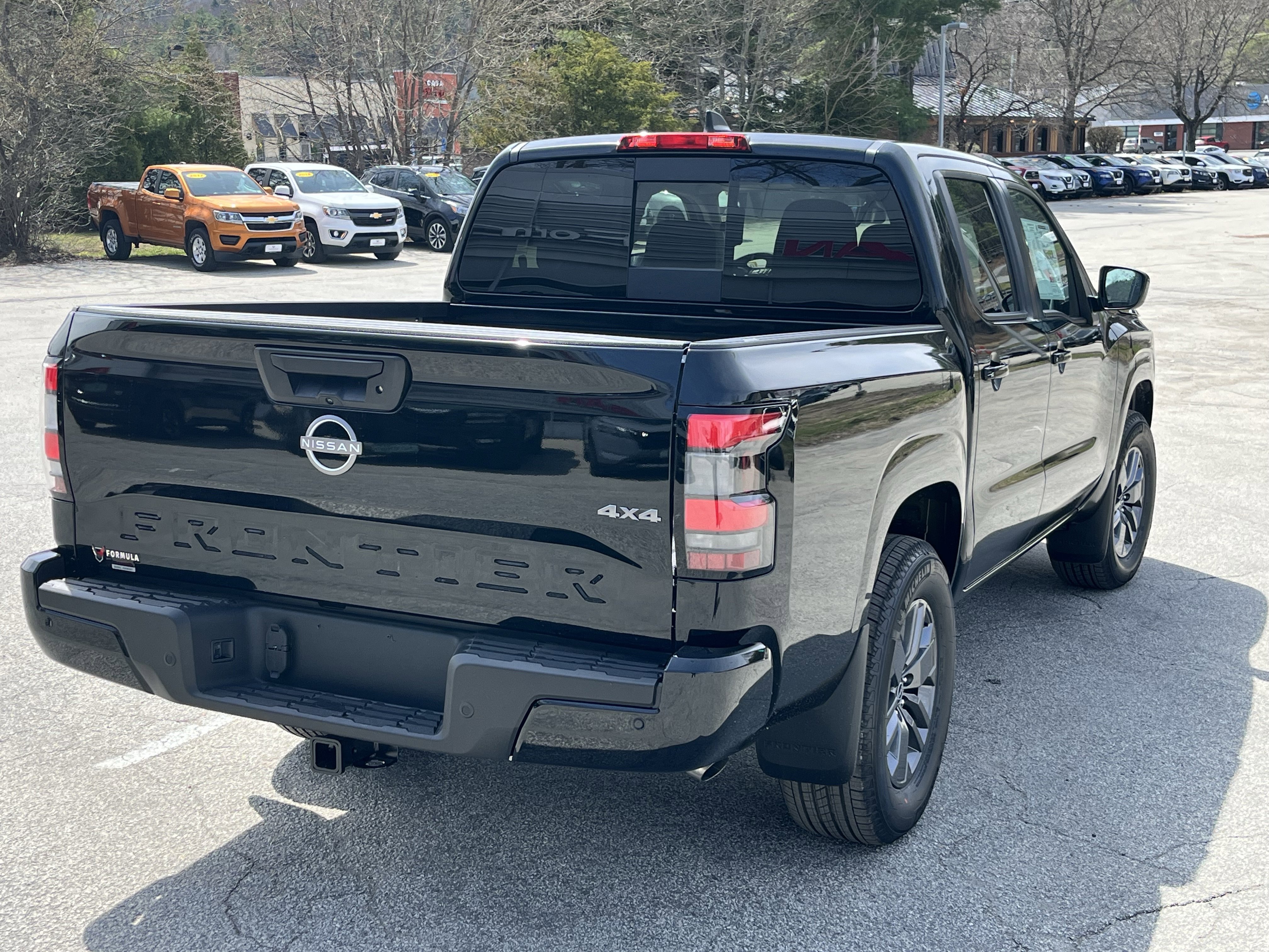 New 2026 Nissan Frontier SV image 7