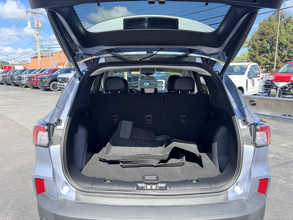 Certified 2022 Ford Escape SEL AWD/4WD image 5