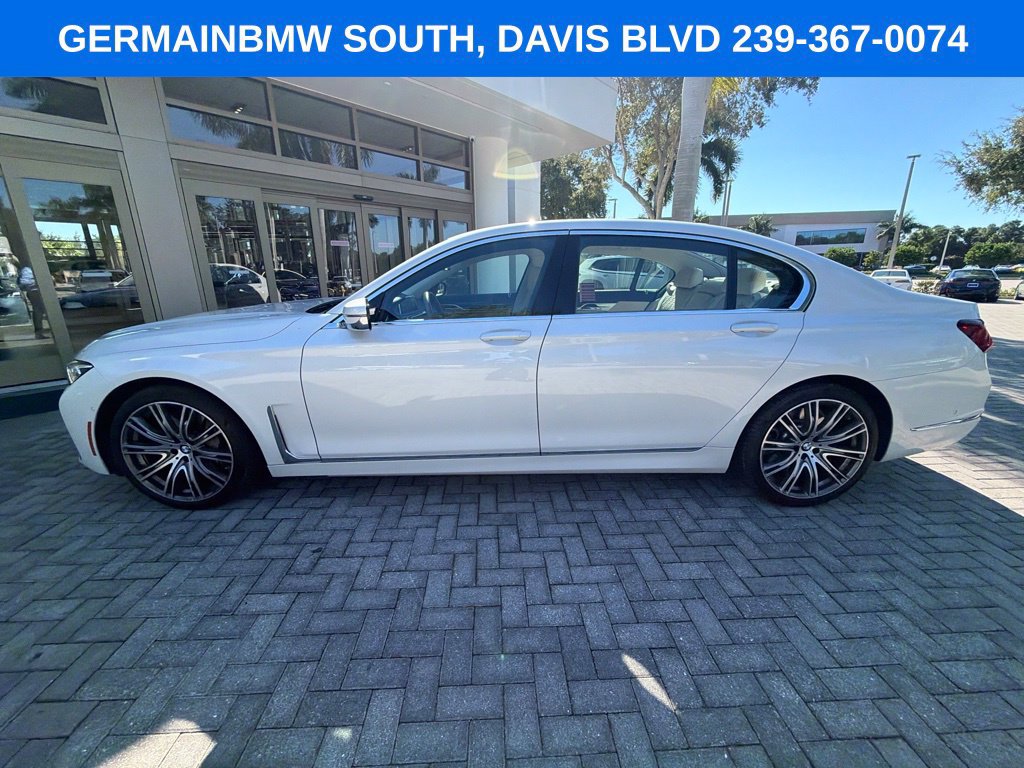 Used 2022 BMW 750i xDrive w/ Luxury Rear Seating Package AWD/4WD image 5