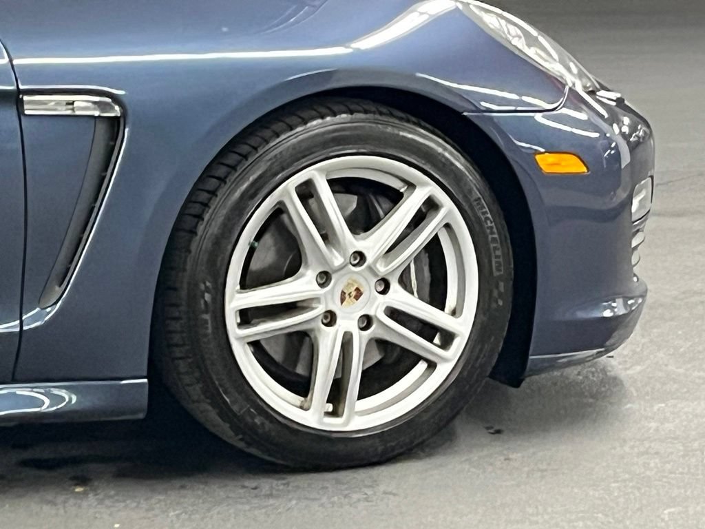 Used 2011 Porsche Panamera 4 AWD/4WD image 38