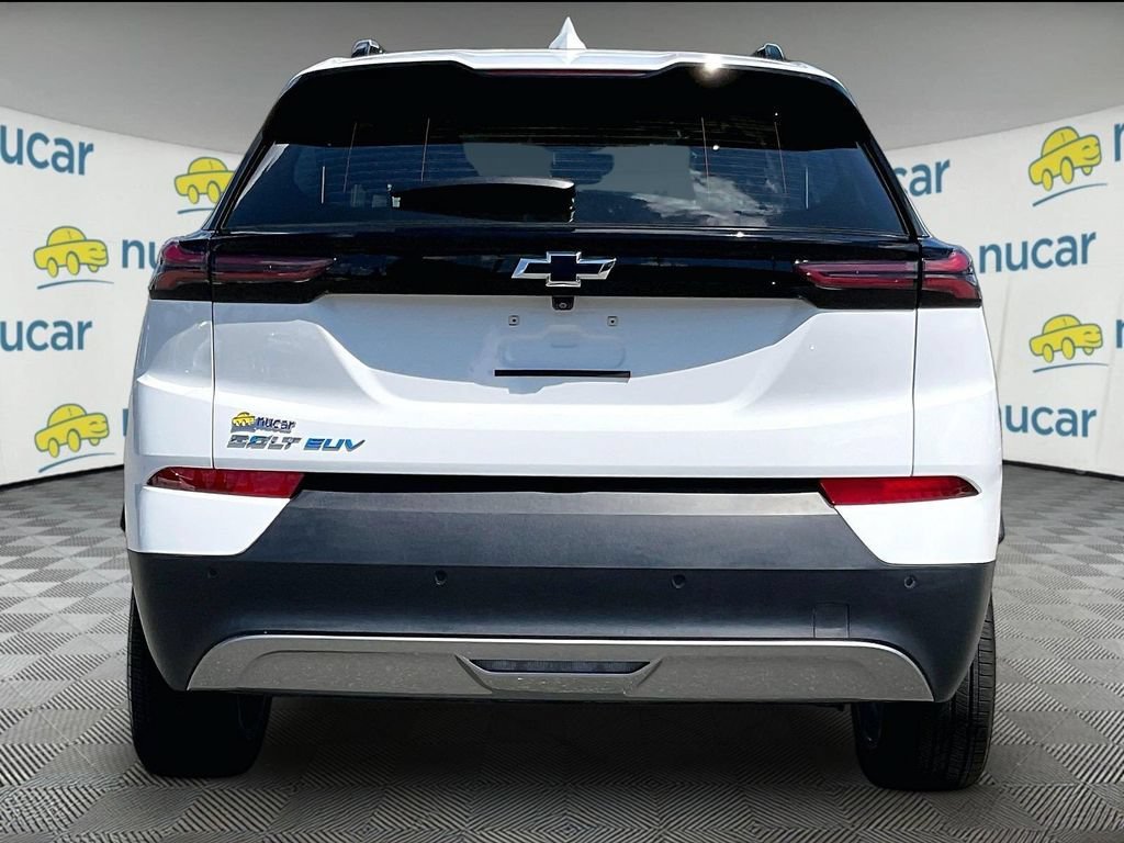 Used 2023 Chevrolet Bolt EUV LT w/ Comfort Package FWD image 5