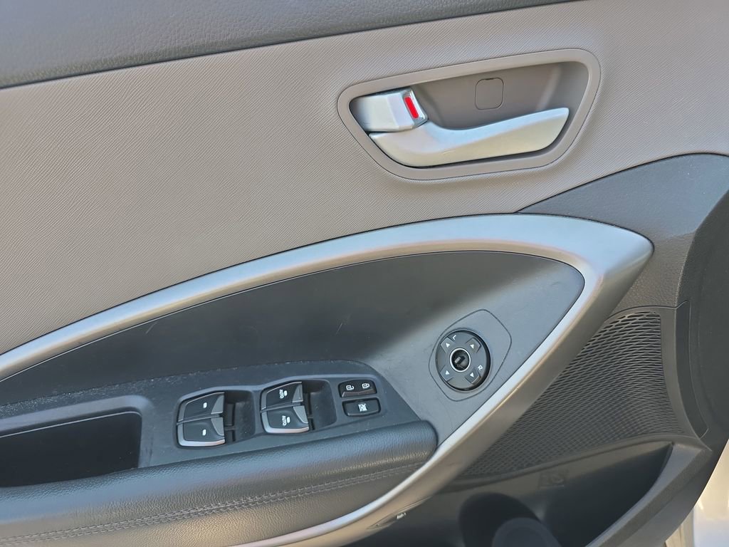 Used 2015 Hyundai Santa Fe Sport FWD image 22