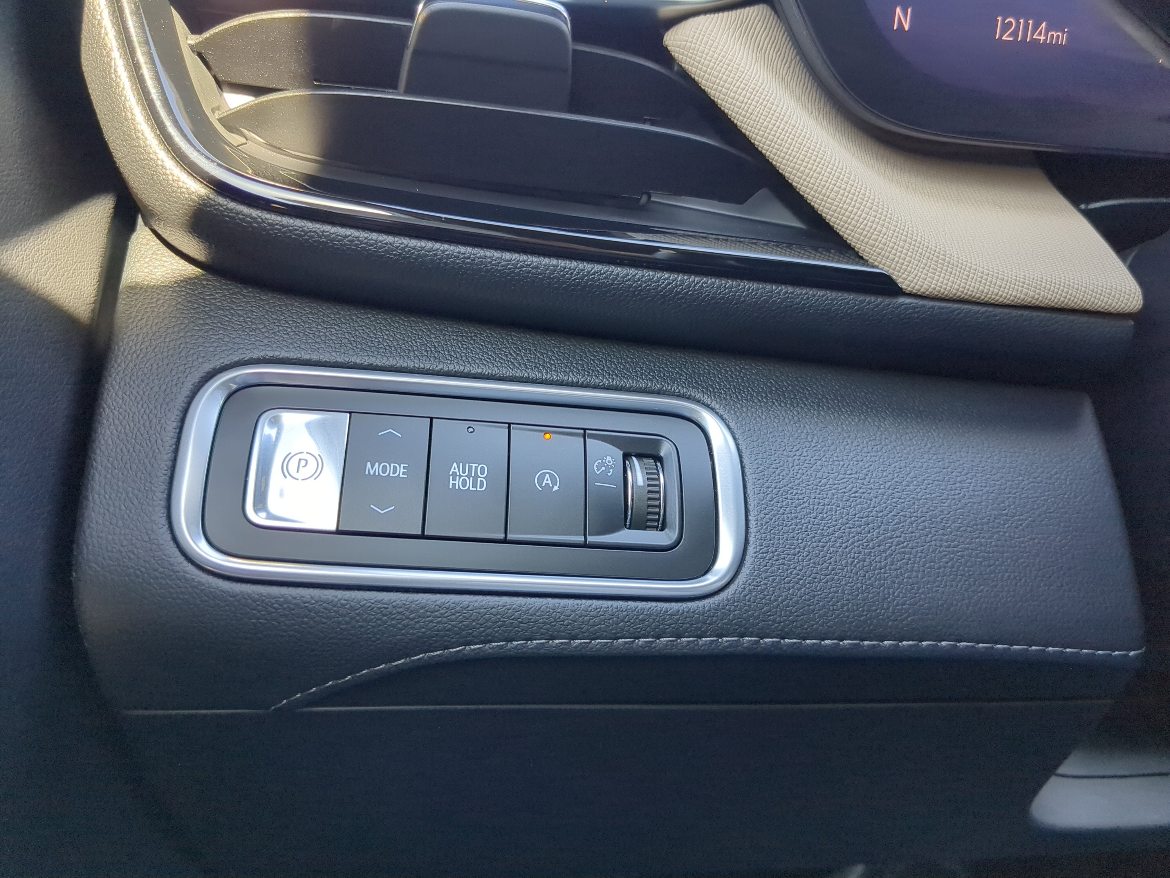 Used 2025 Buick Enclave Preferred image 27