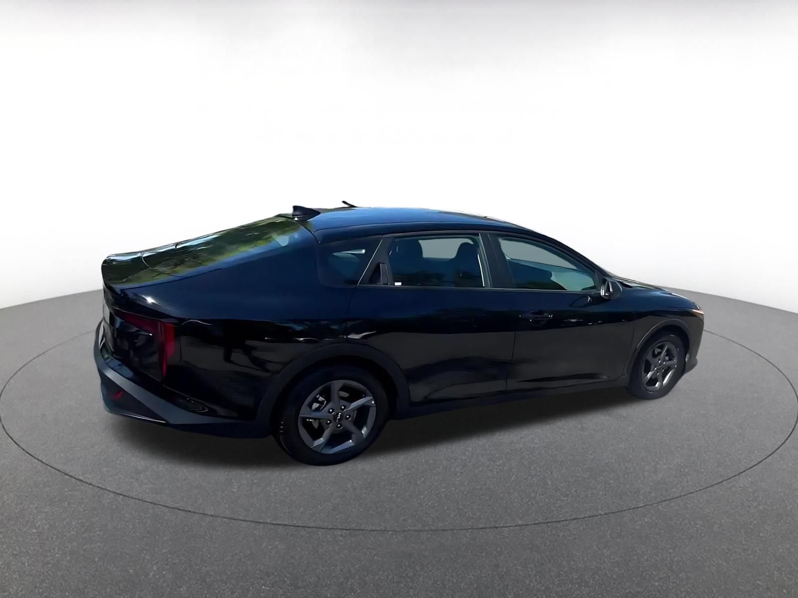 Used 2025 Kia K4 FWD image 14
