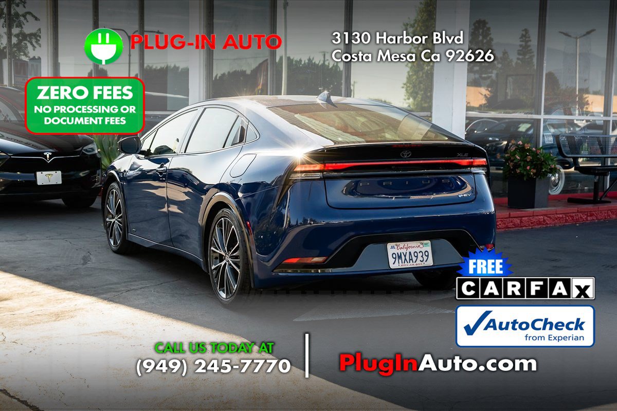 Used 2023 Toyota Prius XLE AWD/4WD image 2