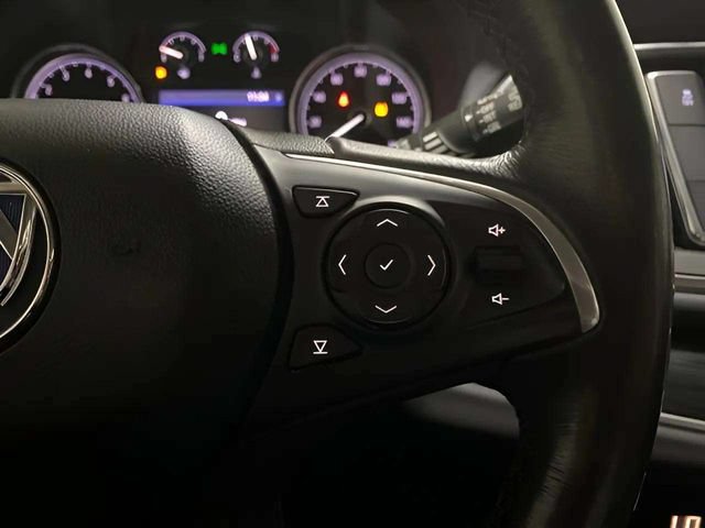 Used 2020 Buick Enclave Essence FWD image 53