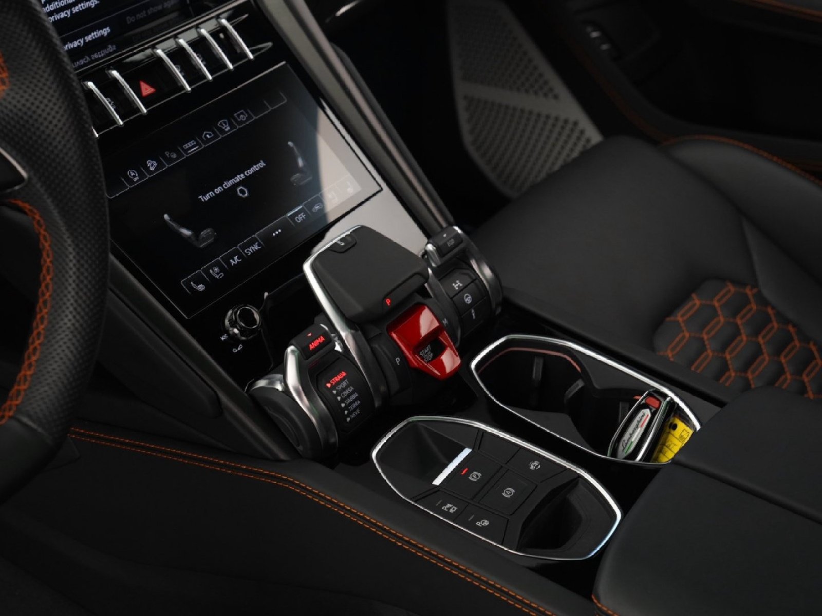 Used 2024 Lamborghini Urus S AWD/4WD image 15