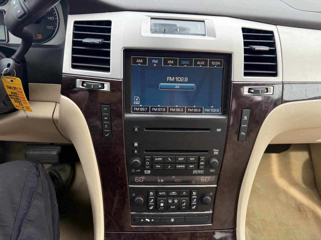 Used 2008 Cadillac Escalade AWD image 25