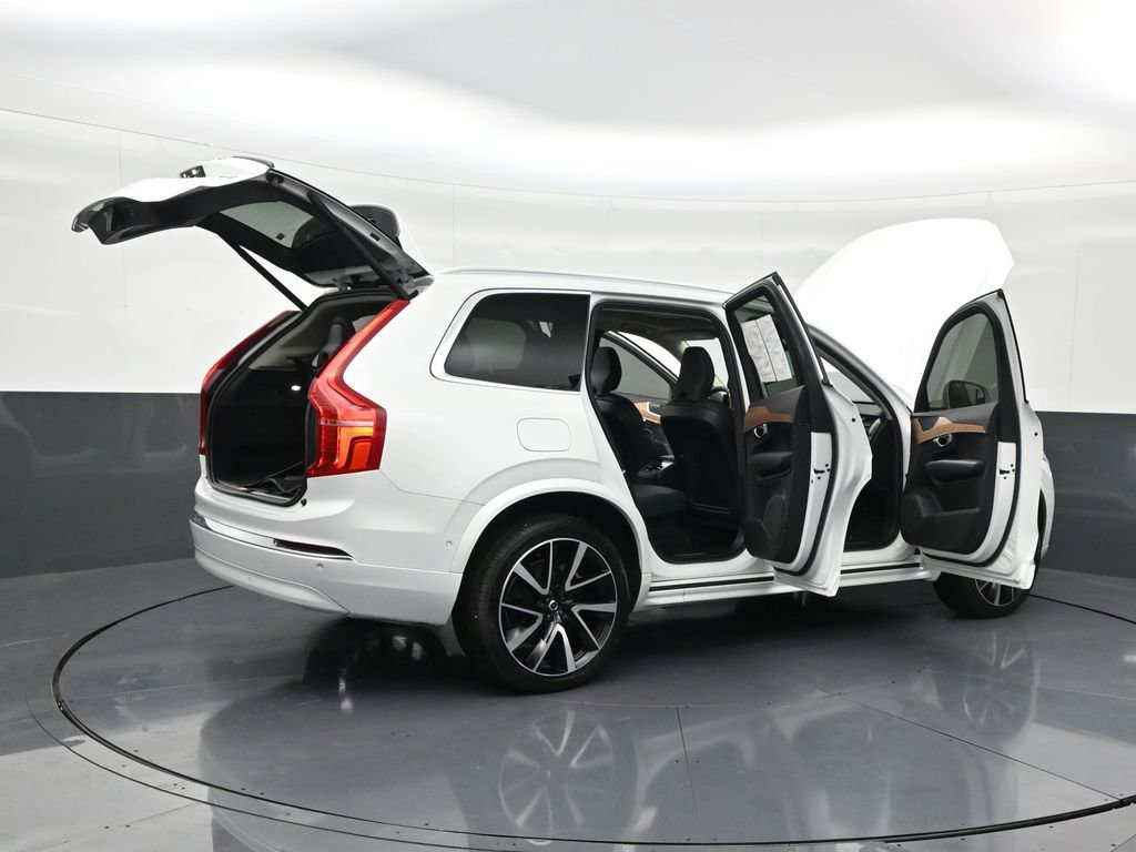 Certified 2024 Volvo XC90 B5 Plus image 36