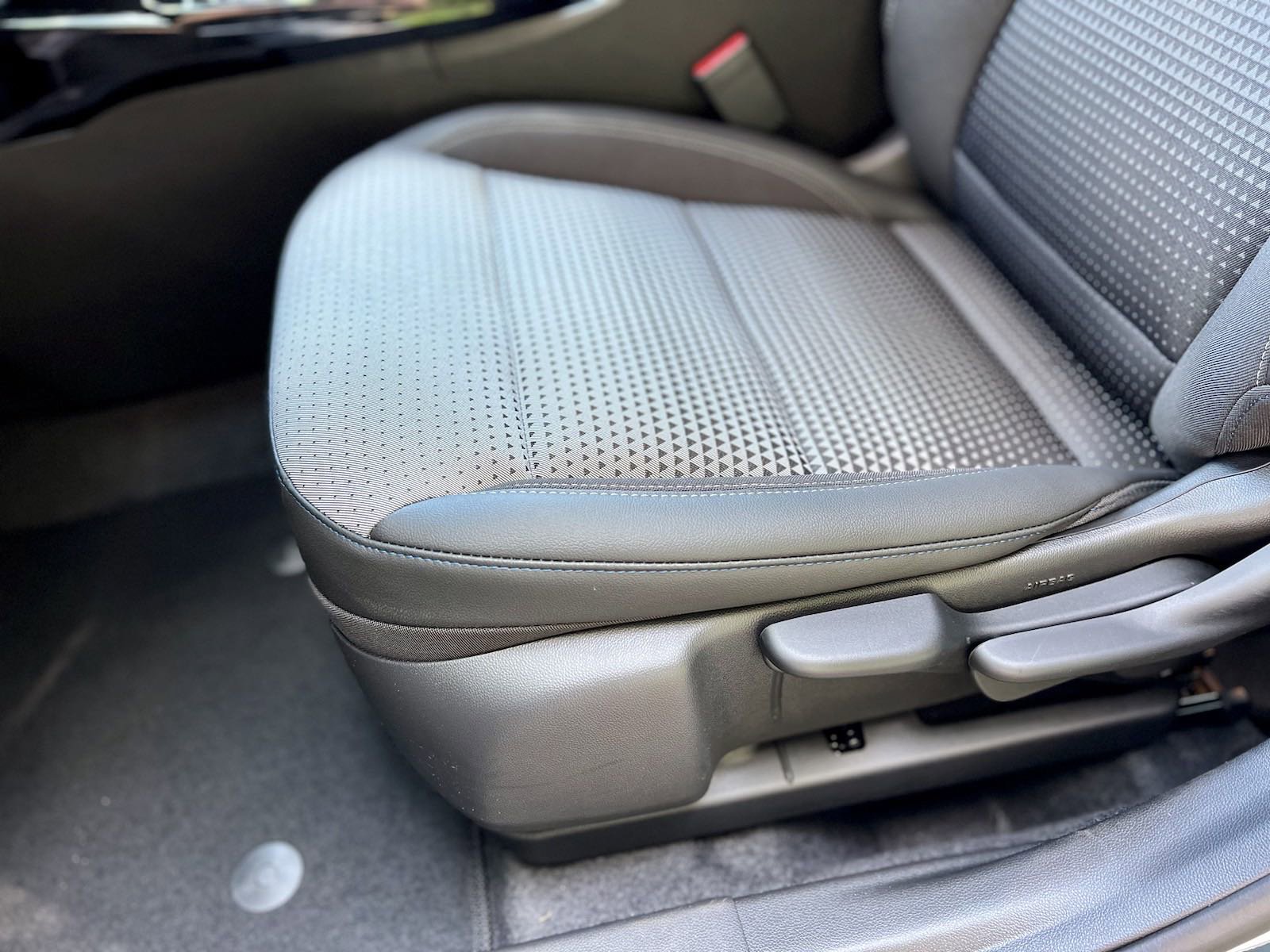 New 2025 Chevrolet Trax LT w/ Driver Confidence Package image 19