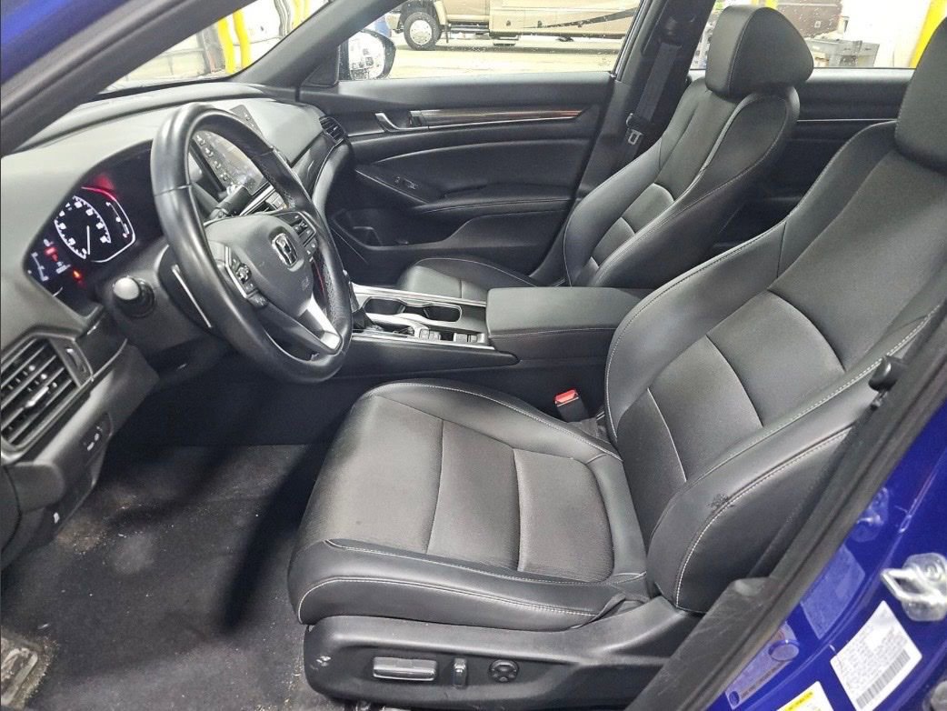 Used 2022 Honda Accord Sport image 4