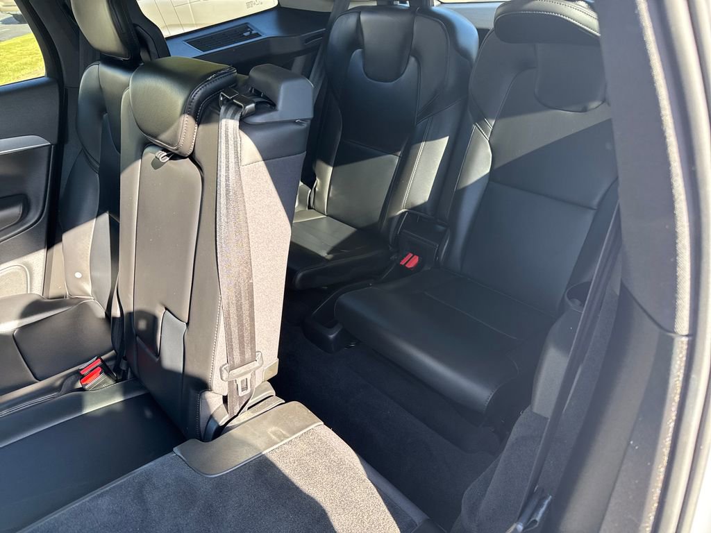 Used 2024 Volvo XC90 B5 Core w/ Protection Package Premier image 36