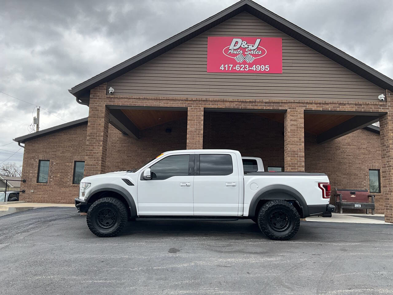 Used 2018 Ford F150 Raptor w/ Equipment Group 802A Luxury image 23