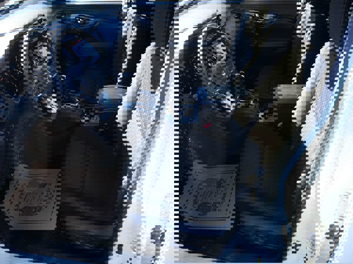 Used 2019 Nissan Rogue SV image 10