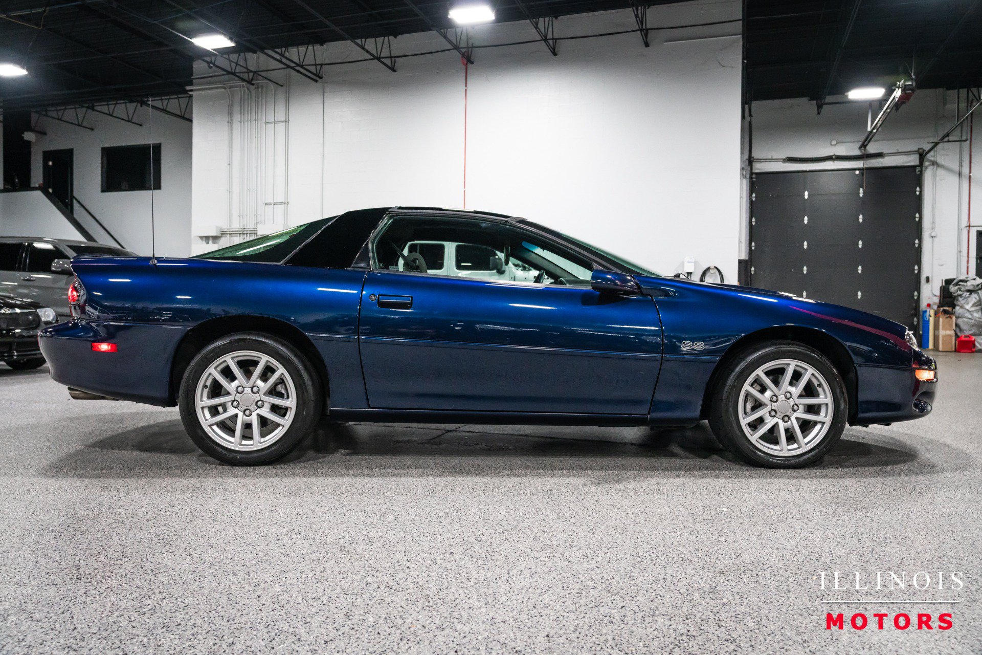 Used 2002 Chevrolet Camaro Z28 w/ SS Performance/Appearance Pkg RWD image 5