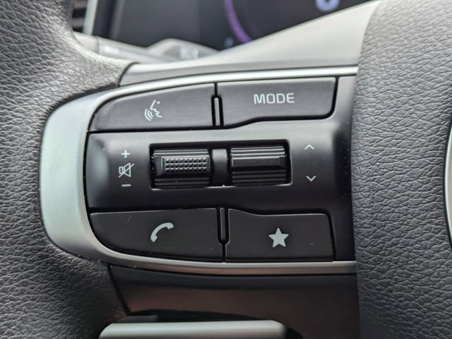 Used 2025 Kia Sportage LX AWD/4WD image 23