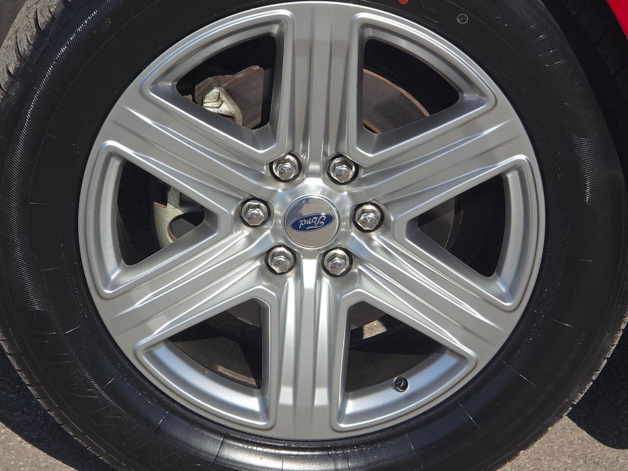 Used 2019 Ford Expedition Max XLT w/ Equipment Group 202A image 9