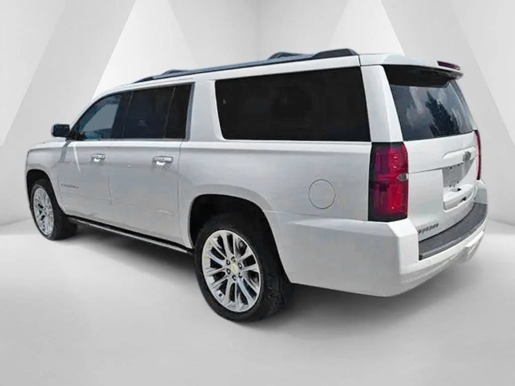 Used 2019 Chevrolet Suburban Premier w/ Premier Plus Edition AWD/4WD image 5