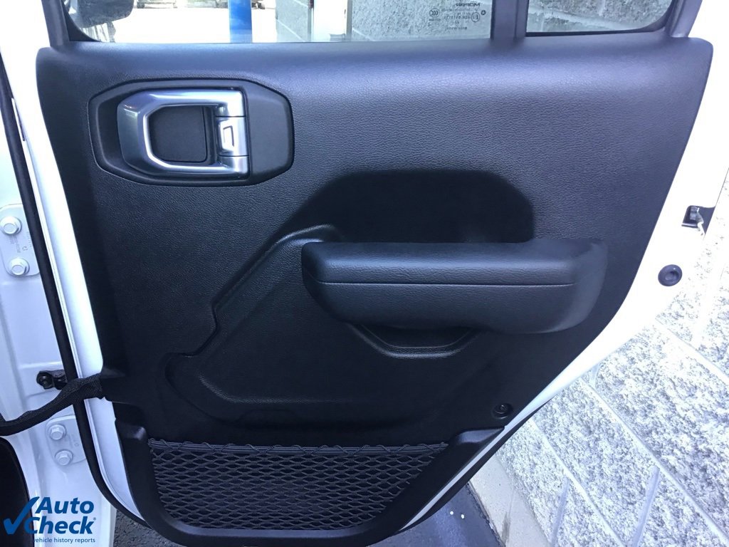 Used 2023 Jeep Wrangler Sport S image 14