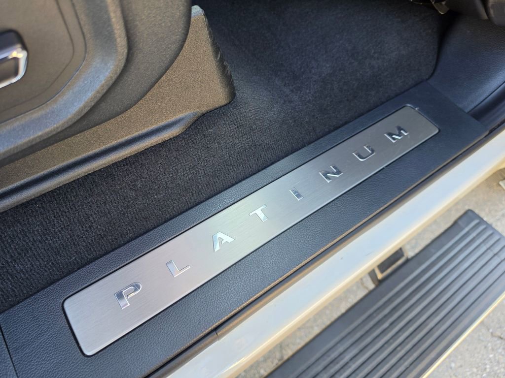 Used 2022 Ford F250 Platinum image 44
