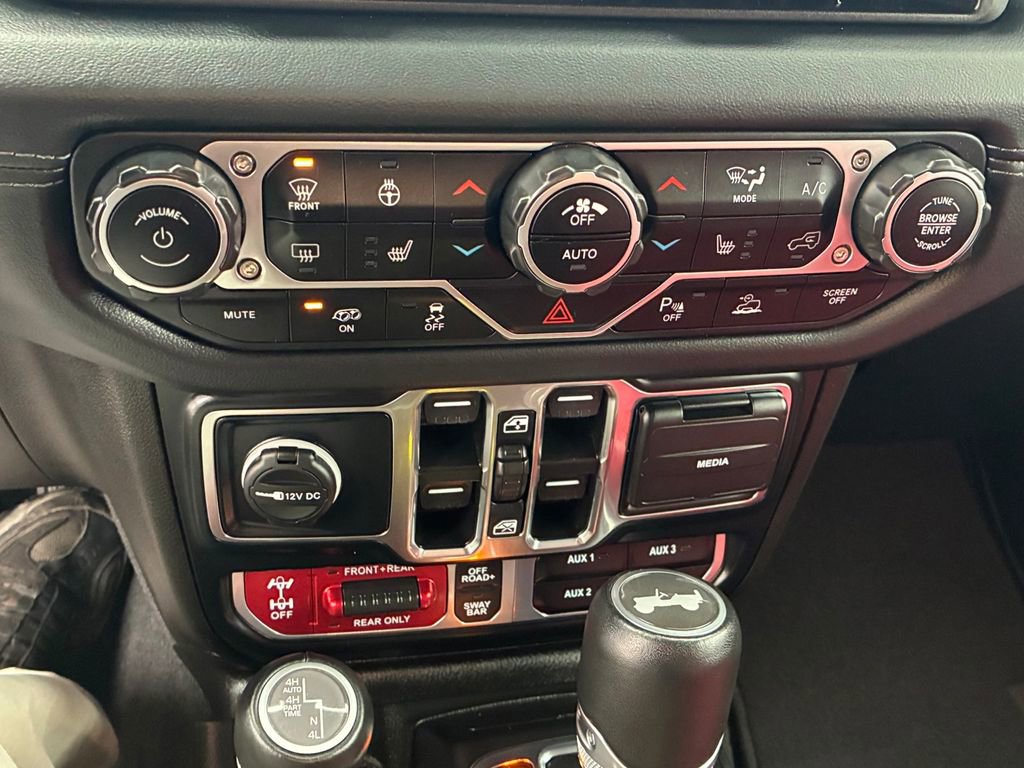 Used 2024 Jeep Wrangler Unlimited Rubicon 392 image 28