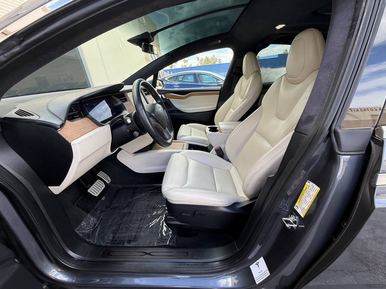 Used 2020 Tesla Model X Performance AWD/4WD image 24