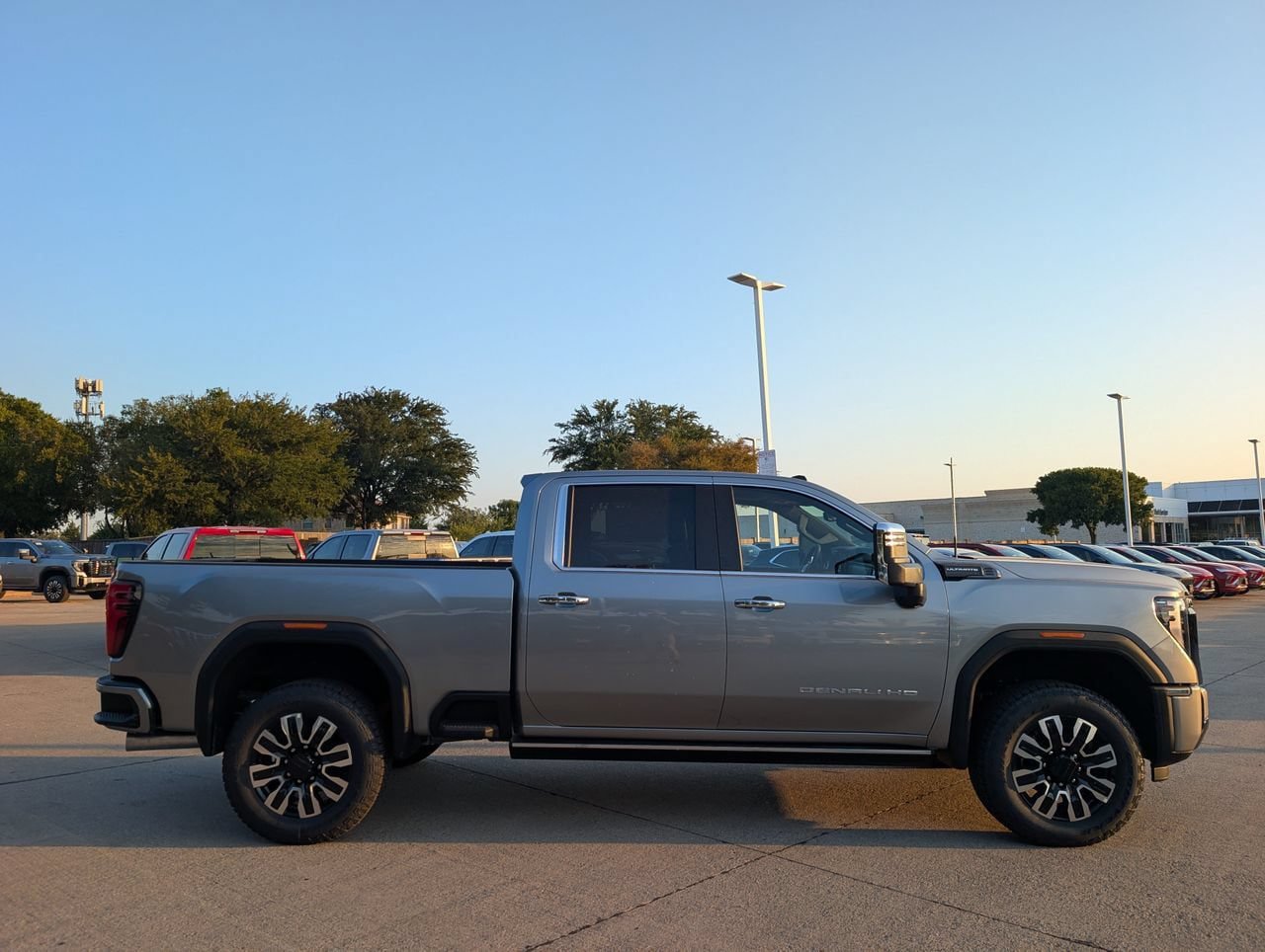 New 2026 GMC Sierra 2500 Denali Ultimate AWD/4WD image 3