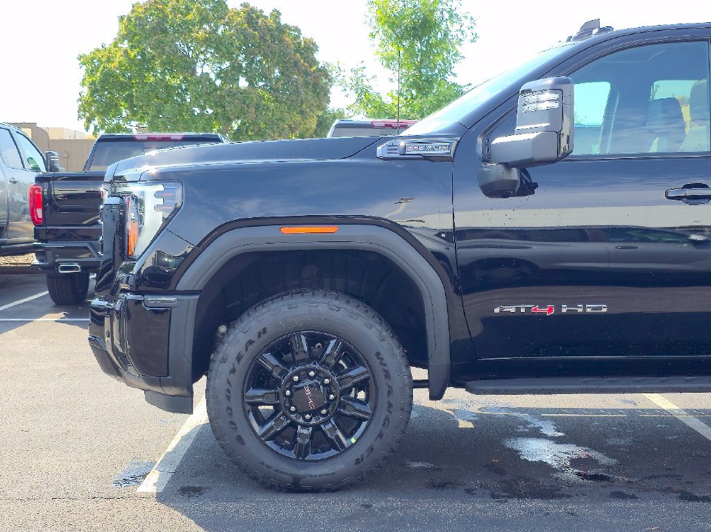 New 2026 GMC Sierra 2500 AT4 w/ AT4 Premium Plus Package AWD/4WD image 35
