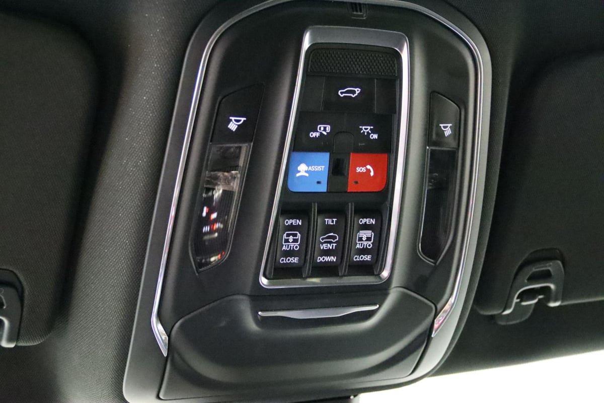 Used 2023 Jeep Wagoneer L Series II w/ Premium Group I AWD/4WD image 22