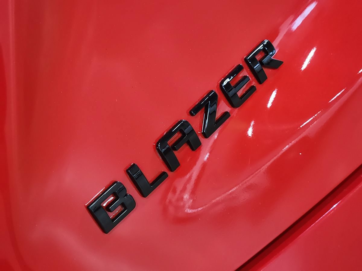 Used 2021 Chevrolet Blazer RS w/ Enhanced Convenience Package FWD image 25