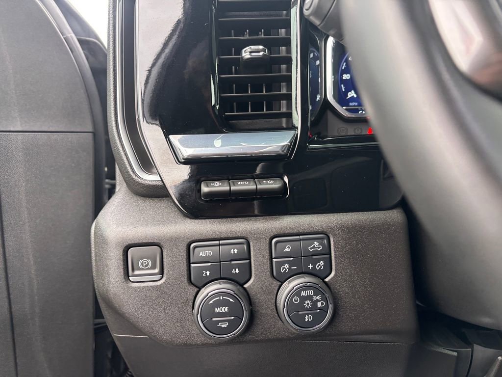 Used 2024 Chevrolet Silverado 2500 High Country w/ High Country Premium Package image 22