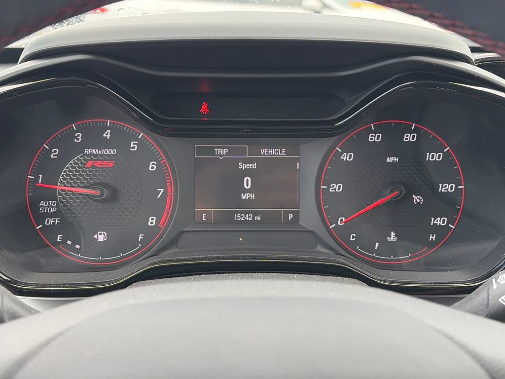 Used 2024 Chevrolet Trax RS w/ Sunroof Package FWD image 18