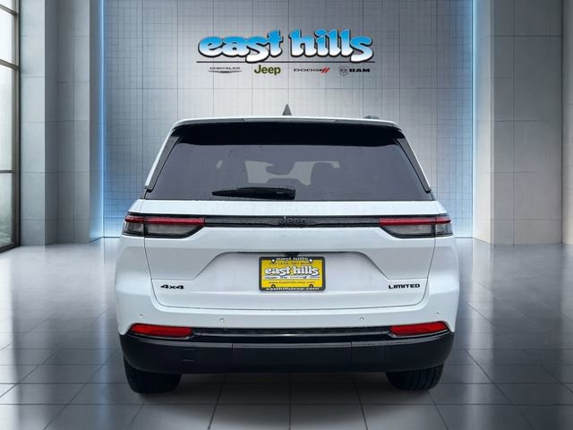Certified 2024 Jeep Grand Cherokee Limited w/ Black Appearance Package image 5