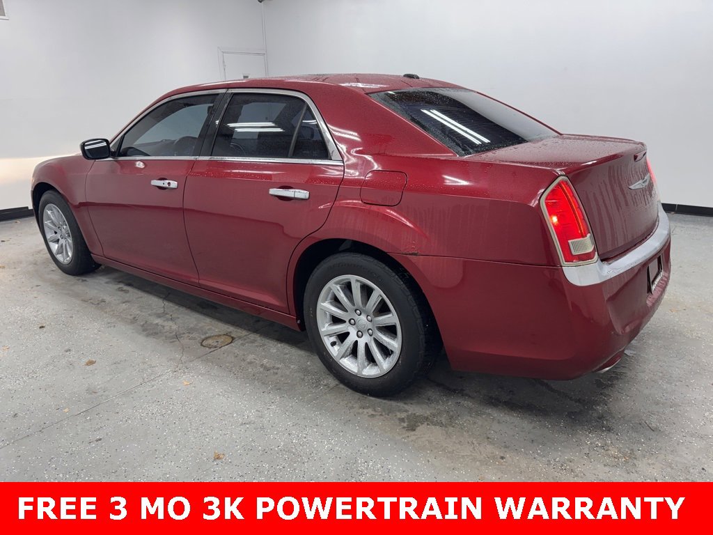 Used 2013 Chrysler 300 Touring w/ Driver Convenience Group image 4