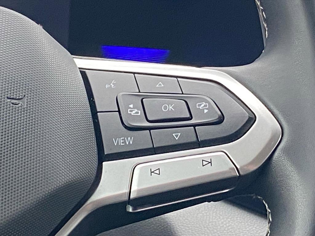 Used 2022 Volkswagen Taos SE image 8