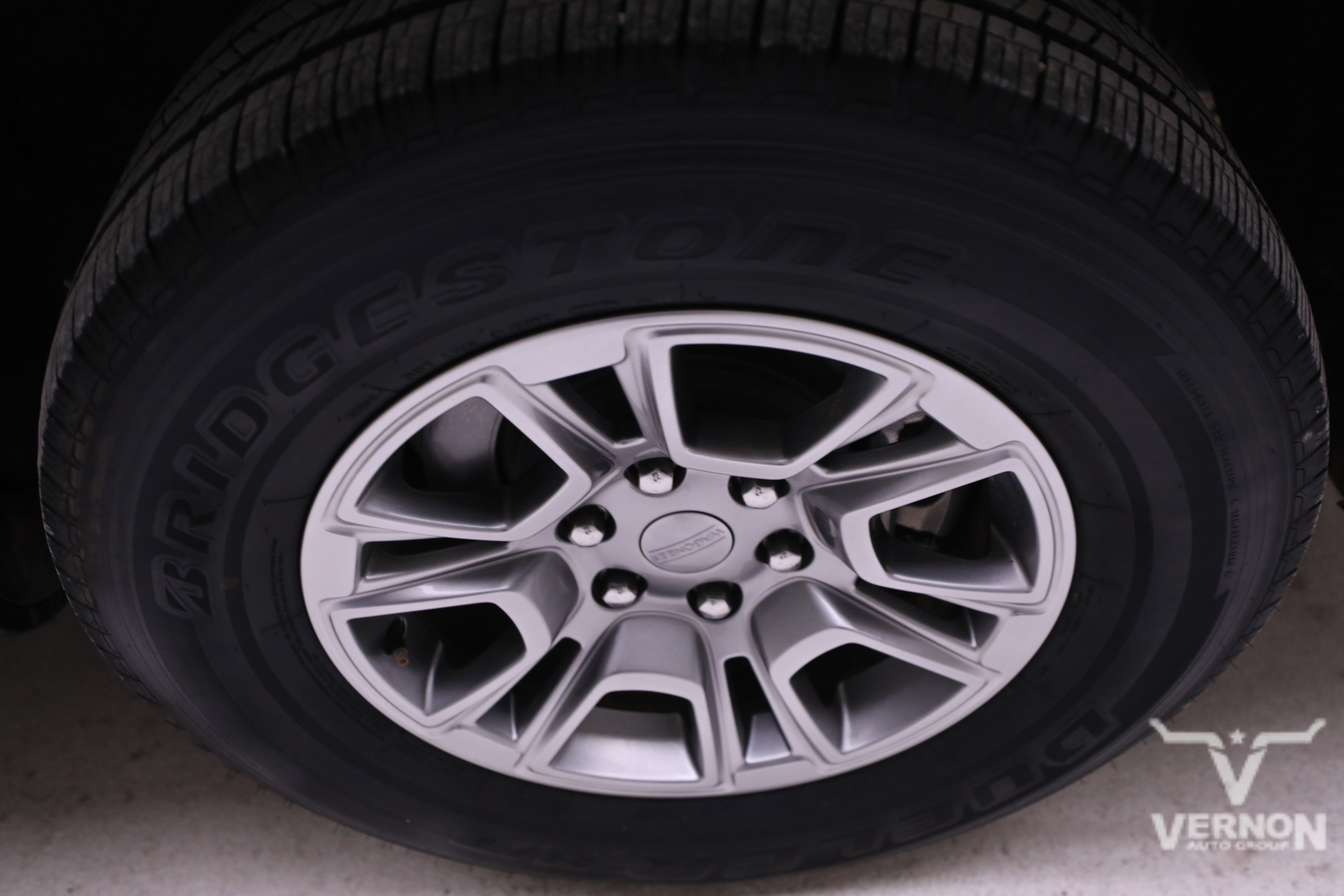 Used 2024 Jeep Wagoneer 4WD w/ HD Trailer Tow Package image 29