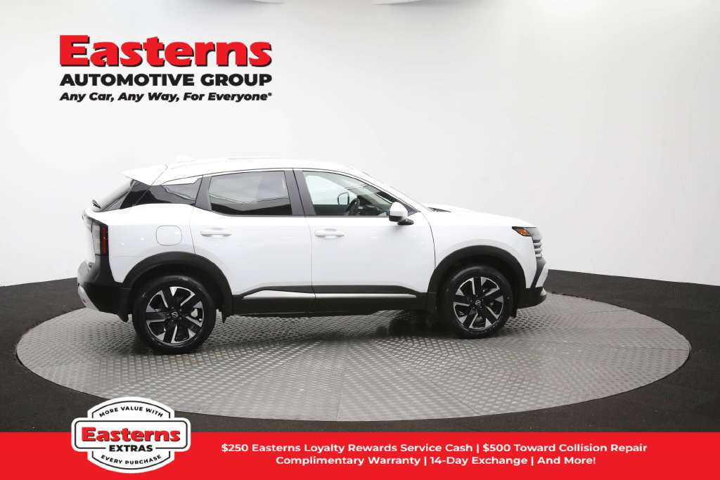 Used 2025 Nissan Kicks SV w/ SV Premium Package AWD/4WD image 47