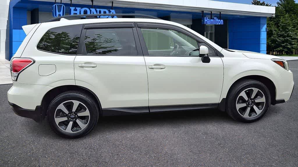 Used 2018 Subaru Forester 2.5i Premium w/ Protection Package #1 AWD/4WD image 9