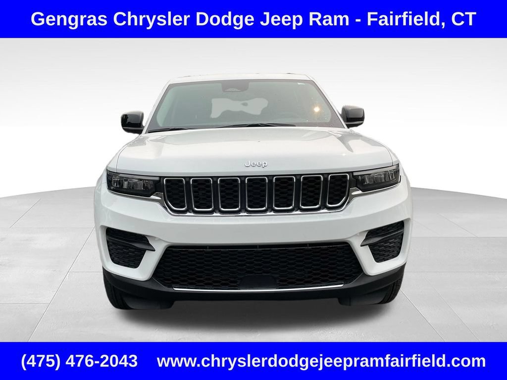 Certified 2023 Jeep Grand Cherokee Laredo X AWD/4WD image 2