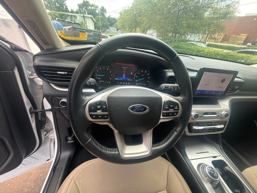 Used 2020 Ford Explorer XLT RWD image 13