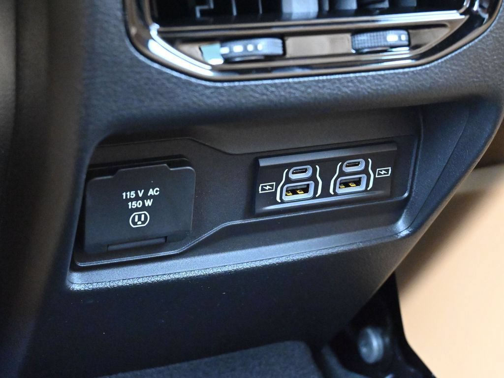 New 2025 Jeep Grand Cherokee L Summit AWD/4WD image 38