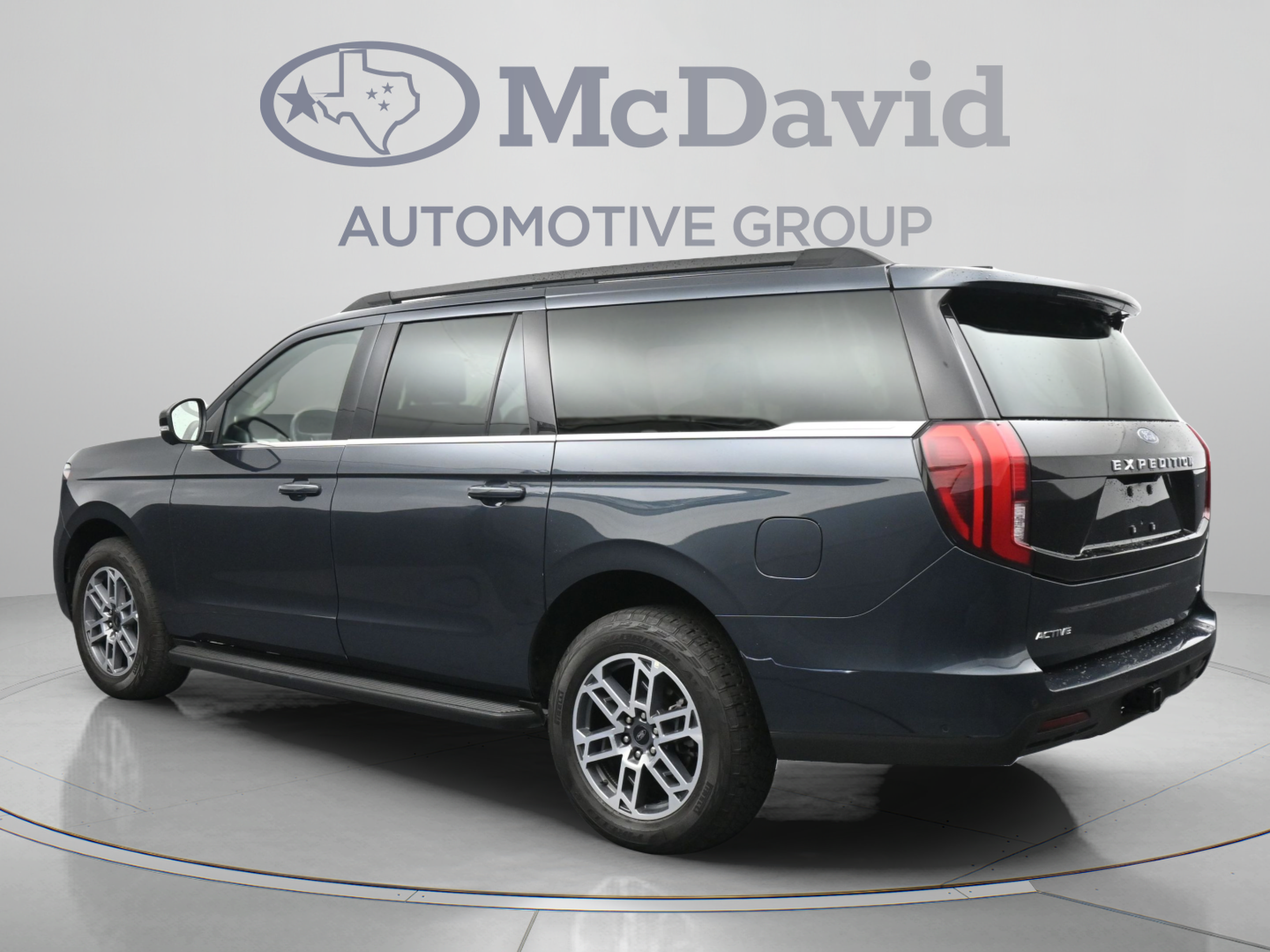 Used 2025 Ford Expedition Max Active AWD/4WD image 6