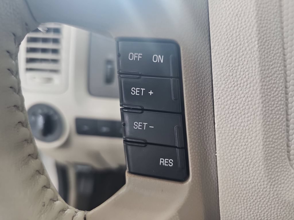 Used 2012 Ford Escape XLT FWD image 21