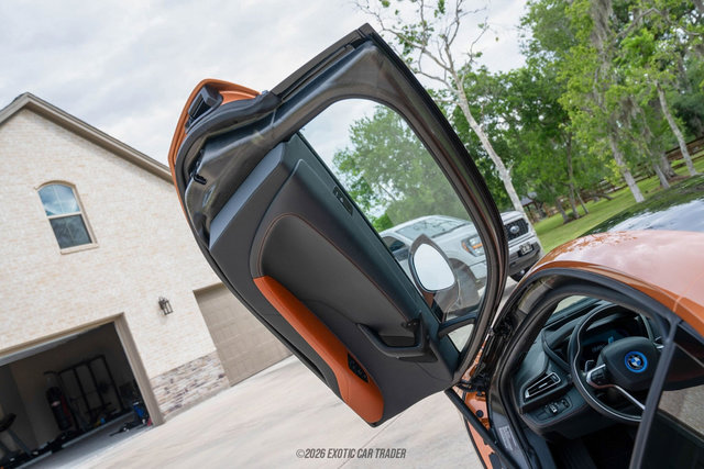 Used 2019 BMW i8 Coupe AWD/4WD image 44