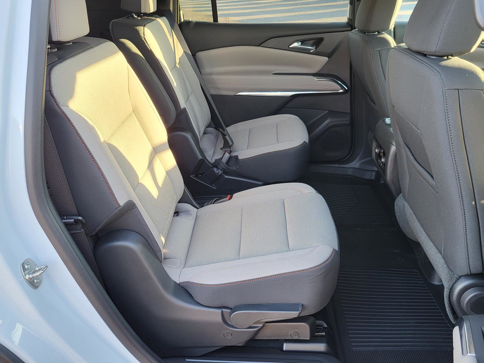 New 2026 Chevrolet Traverse LT w/ Driver Confidence Package FWD image 11