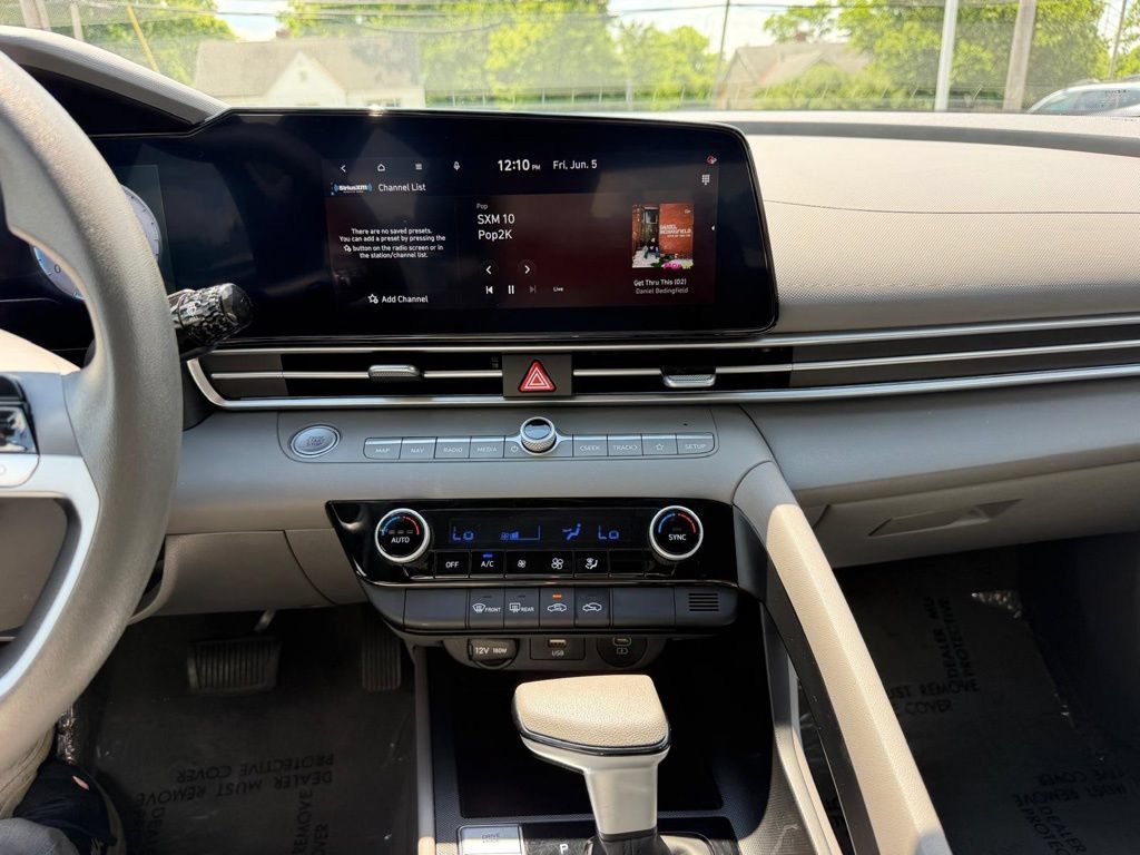 Used 2024 Hyundai Elantra SEL FWD image 37