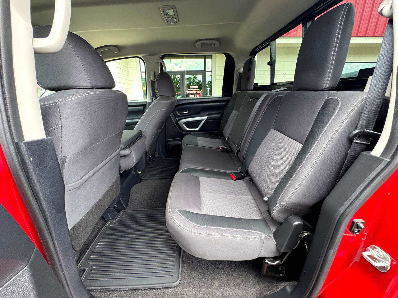 Used 2021 Nissan Titan SV w/ Accessory Utility Package image 13